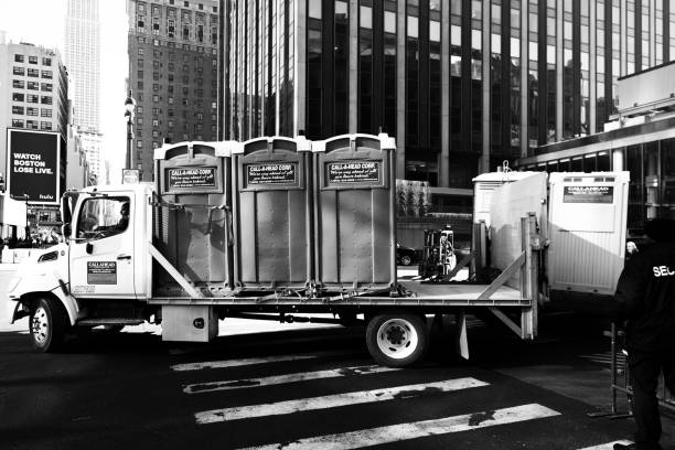 Best Porta potty delivery and setup  in Hiram, OH